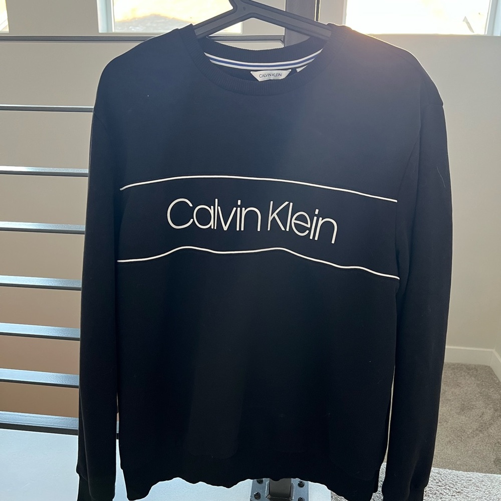 men’s black Calvin Klein crew neck
